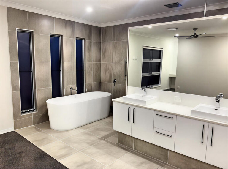 The Best Tiles For Bathrooms & Wet Areas In Humid Conditions