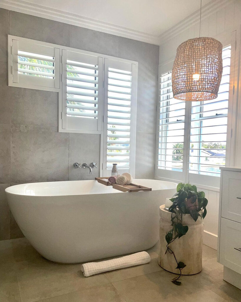 Bathroom With Low Absorption Tiles